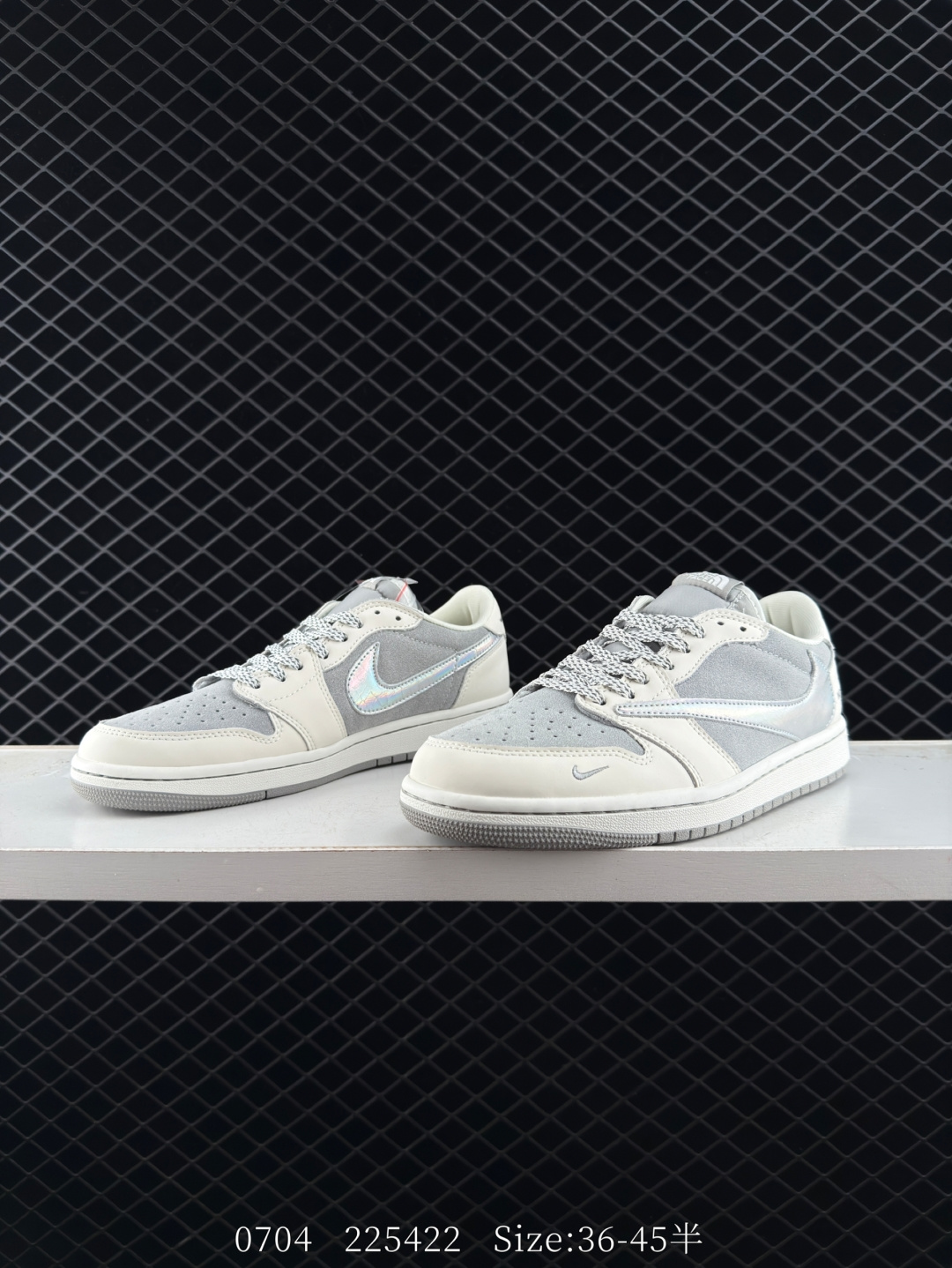 Travis Scott x Air Jordan 1 ” Reverse Mocha “